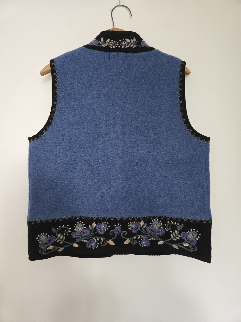 Blue Embroidered Women’s Vest with Decorative Frog Closures - Picture 9 of 13